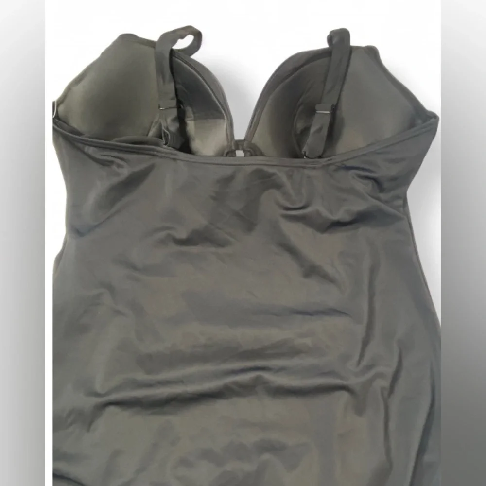 RUCHED UNDERWIRE ONE PIECE SWIMSUIT - Picture 8 of 8